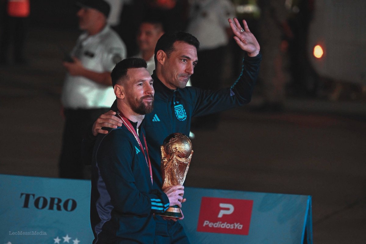 honey🐝 tweet media