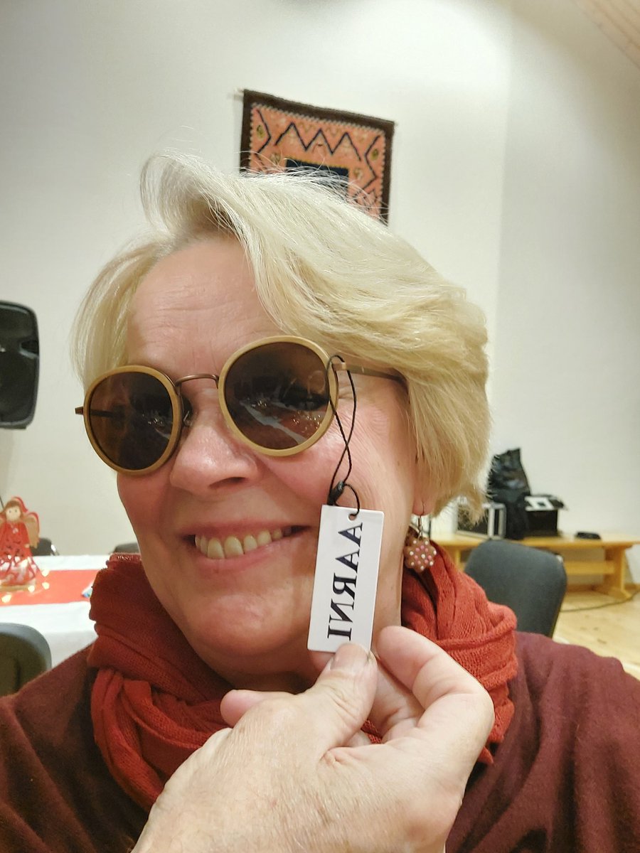 UusiAnnukka's tweet image. Voitin arpajaisissa #aarni  #tervaleppä aurinkolasit. Vähänkö olin iloinen 🥰