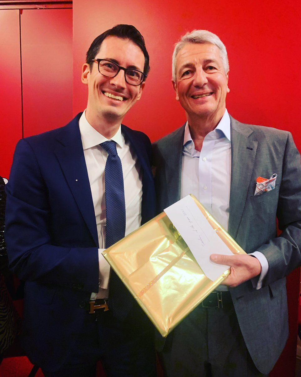 VisceralChuv's tweet photo. Congratulations to the 2022 Teacher of the Year, Dr. Gaetan Joliat 🤩🥳
Thank you for the time and effort you put in with our younger colleagues!
You rock! ✨
We are so lucky to have you with us!
#teacheroftheyear #chuv #learningsurgery #bestcolleague @ProfDemartines @BJSAcademy https://t.co/XuRy1oijiq