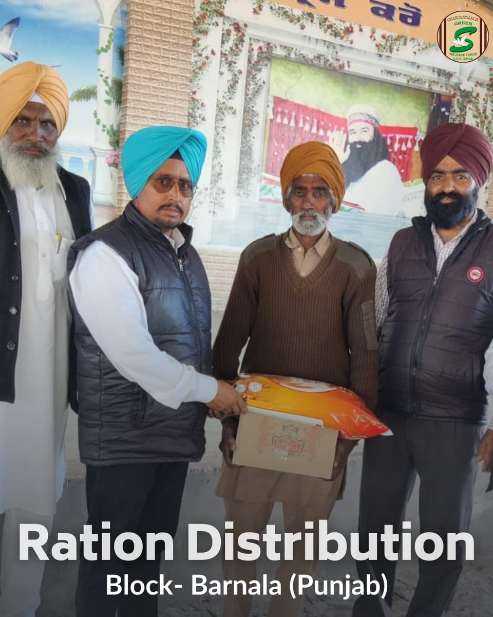 GreenSwelfares's tweet photo. Giving back to the community boosts your happiness, health, and sense of well-being! Inspired by the teachings of Saint Dr. @Gurmeetramrahim Singh Ji Insan, #DeraSachaSauda volunteers distributing ration among destitute families.#FoodDistribution https://t.co/DjVdt8qNrJ