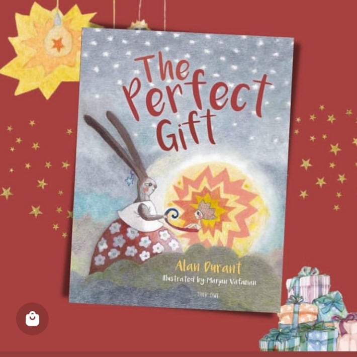 alan_durant's tweet photo. What is #ThePerfectGift? For me, not a thing at all. I got #married last week. My #children came across the world to be there. The #son I delivered was my #bestman. My #wife recovering from chemo was beautiful. The #setting was stunning. #gifts #happiness #picturebook #tinyowl https://t.co/xybVKPu1jP