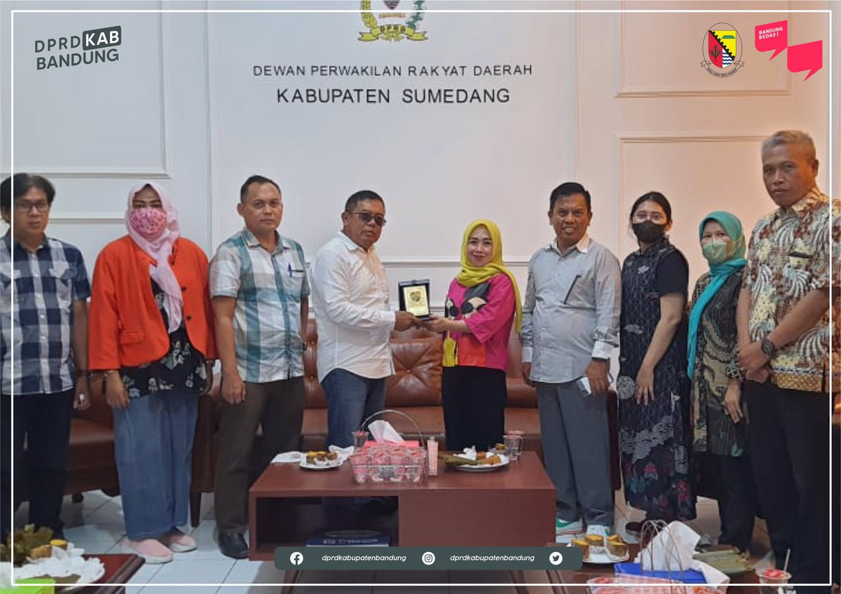 Koordinasi dan Konsultasi Komisi B DPRD Kabupaten Bandung ke DPRD Kabupaten Sumedang tentang Holtikultura

#dprdkabupatenbandung #fungsidprd #hakdprd #kabupatenbandung #dprdkabbandung