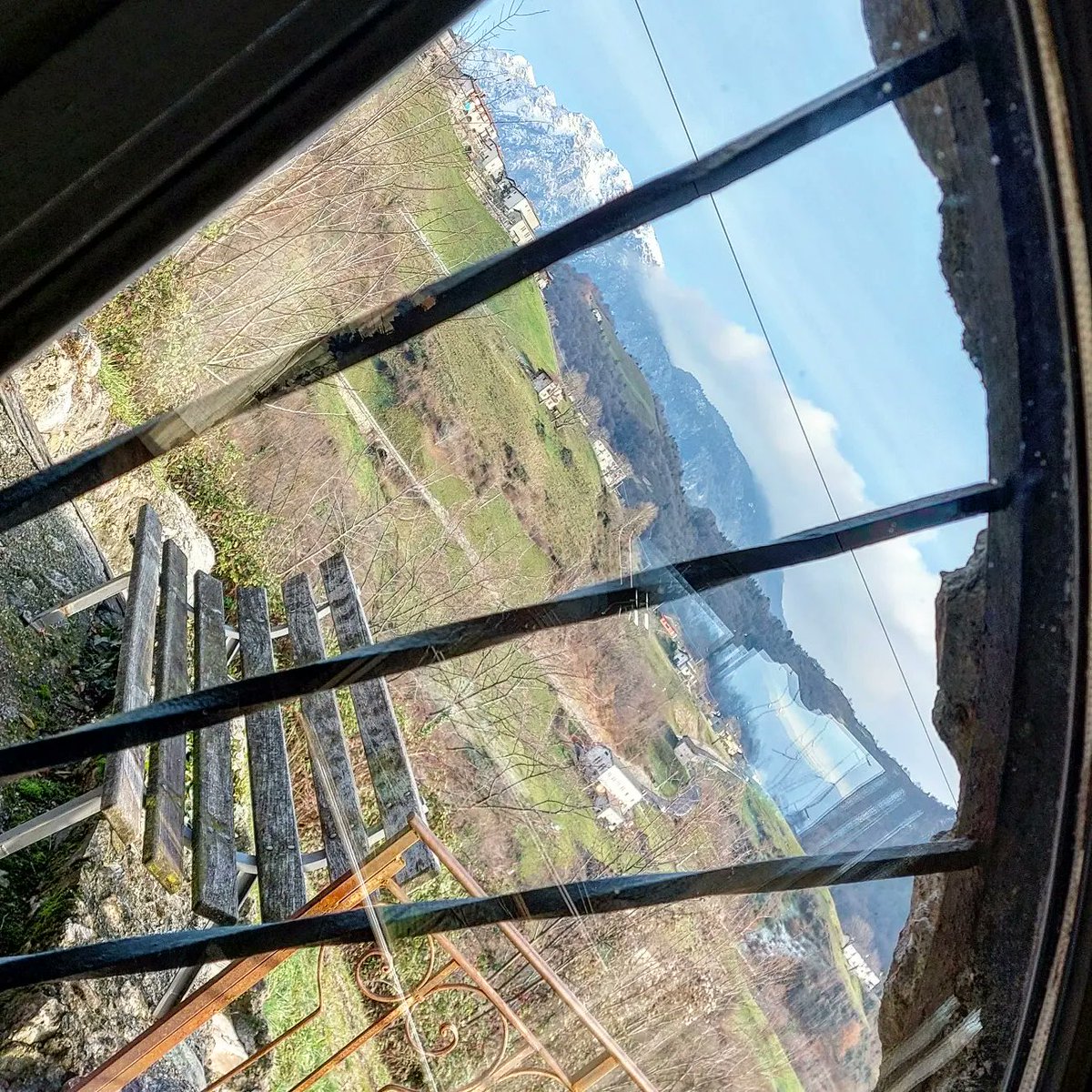 Marco_K18's tweet photo. #Pontetibetano o #MinierediDossena a #Dossena Alpi #bergamasche e poi relax
#agriturismo Agriturismo Al Sass
Tradizione in cucina ma non solo: Salumi, risotto alla zucca, casoncelli, faraona e polenta, ed un ...
https://t.co/25777LXO7N
#cibo #food #Vino #Wine
#enoturismo https://t.co/TVUS8EWZ2B