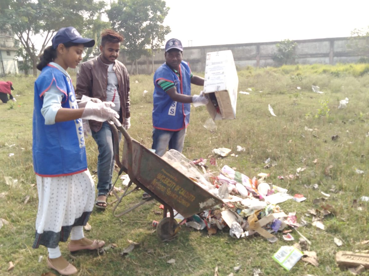 rdnss_kolkata's tweet photo. NSS unit of Bhangar Mahavidyalaya, Bhangar organised cleanliness drive at college campus @YASMinistry @_NSSIndia @ianuragthakur @NisithPramanik @pibyas @pankajsinghips https://t.co/ELBTv9wxx8