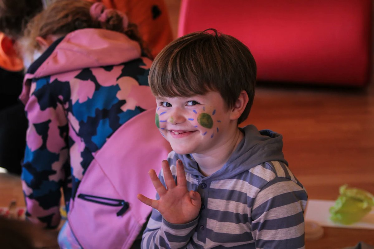 Barretstown (@barretstown) on Twitter photo Tune in to <a href="/christmasfm/">Christmas FM</a> all day today for Donation Day! We'll be sharing some of the stories of our brilliant campers & families who benefit so much from our programmes live on air 📻 #TheMagicOfChristmas <a href="/SupportTheMagic/">The Magic of Christmas</a>
buff.ly/3AQ4fGM Tune in to <a href="/christmasfm/">Christmas FM</a> all day today for Donation Day! We'll be sharing some of the stories of our brilliant campers & families who benefit so much from our programmes live on air 📻 #TheMagicOfChristmas <a href="/SupportTheMagic/">The Magic of Christmas</a>
buff.ly/3AQ4fGM