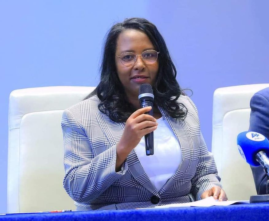 AdanechAbiebie's tweet photo. ለአዲስ አበባ ከተማ ከፍተኛ አመራሮች "አቅምን በውጤት፤ ፈተናን በስኬት" በሚል ሲሰጥ የነበረው የተቀራረበ ፖለቲካዊ ግንዛቤ በመፍጠር ፤አንድነቱን አጠናክሮ የህዝቡን ችግር እንዲቀርፍ የሚያስችል ስልጠና ተጠናቋል። 1/3 https://t.co/bjYWvz1RYx