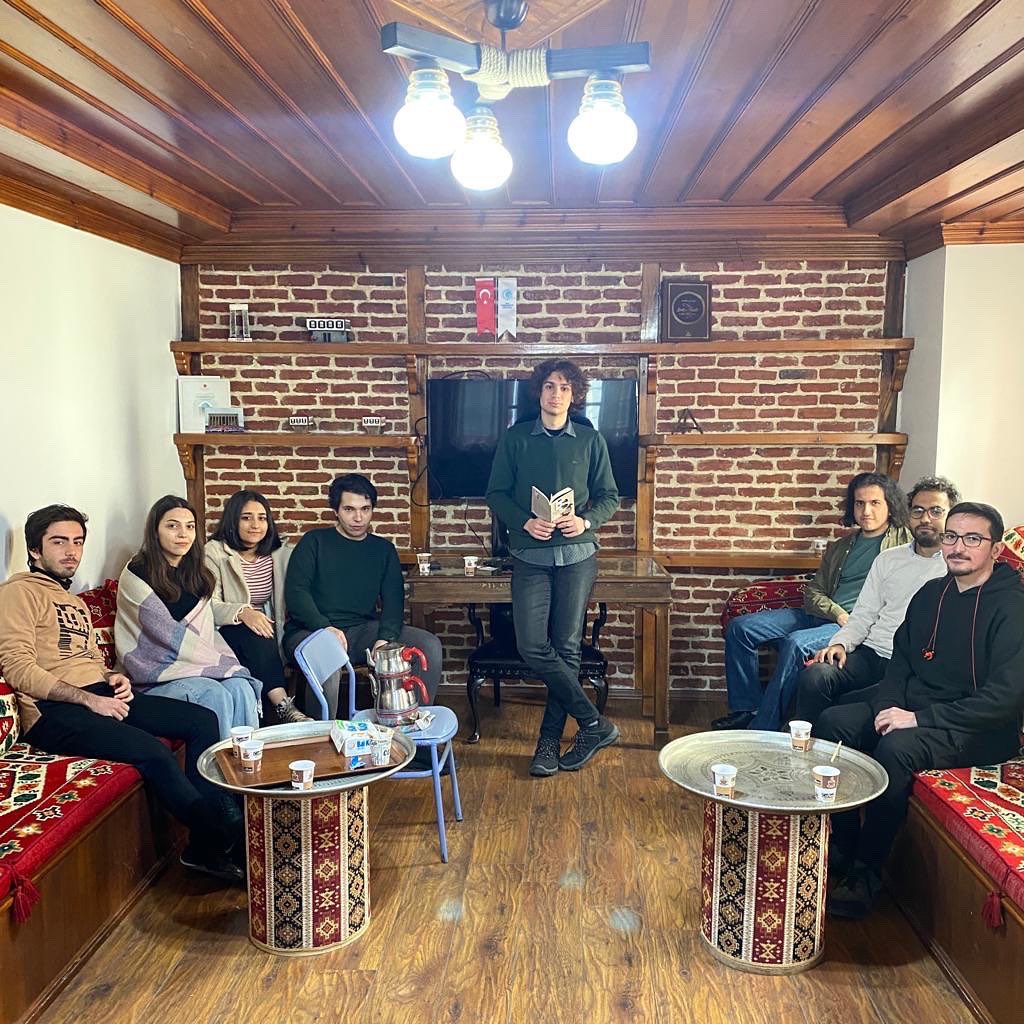aybuatasagun's tweet photo. 🇹🇷ATASAGUN’dan herkese selamlar👋
✒️Kitap divanlarımızın bu oturumunda Peyami Safa’nın “Dokuzuncu Hariciye Koğuşu” kitabı üzerine tartıştık.
✒️Emeği geçen arkadaşlarımıza ve katılımcılarımıza teşekkür ederiz.
#atasagunokuyor #atasagun #14mtd https://t.co/8J12z9Kebt