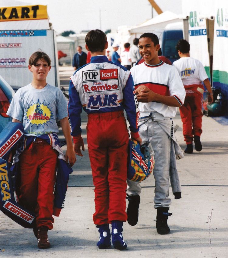 Lewis Hamilton pictures that will make you smile (@smilinglewis44) on Twitter photo 