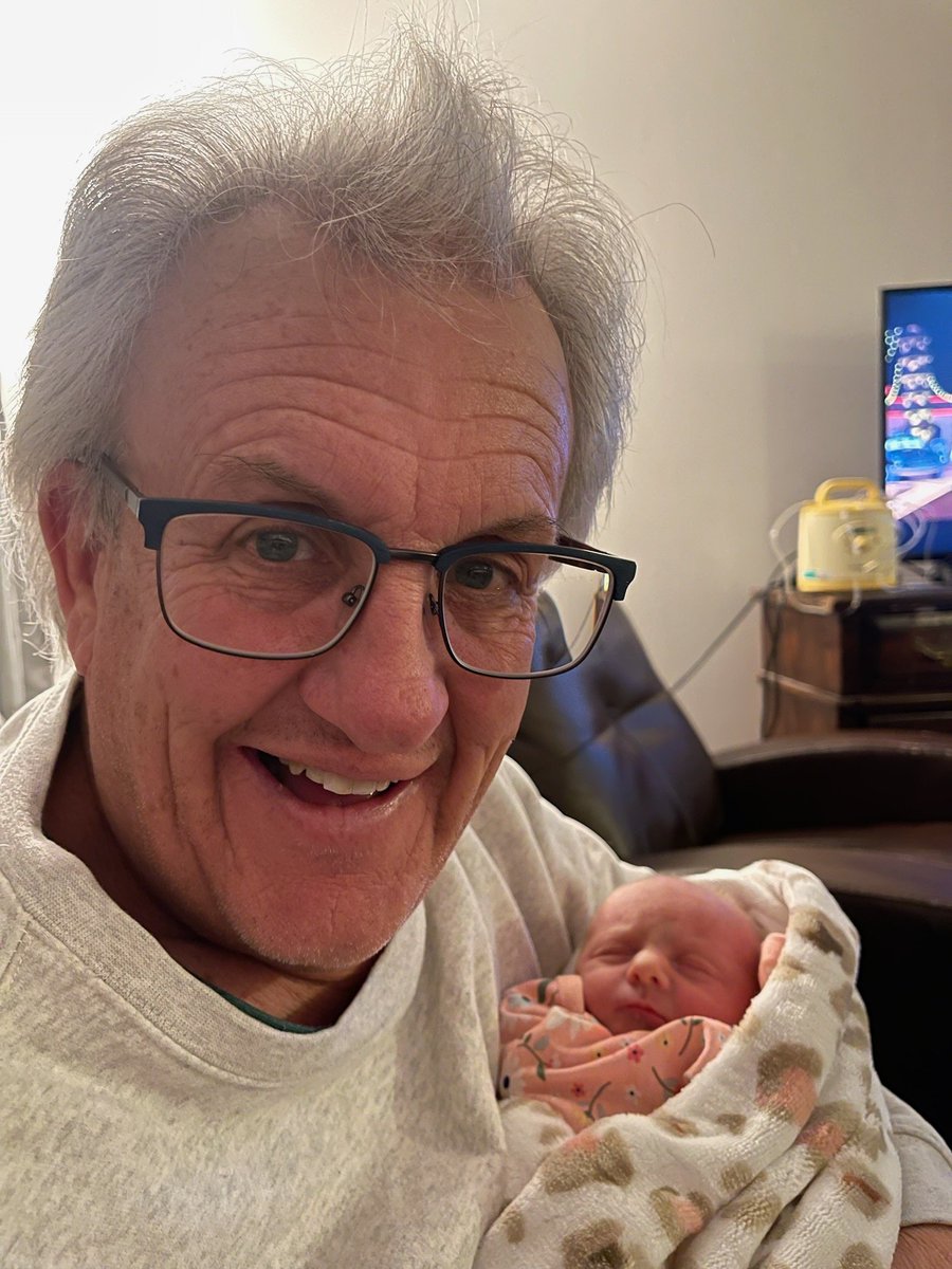 jhpostman's tweet image. First Time Holding Granddaughter Olivia 
#6daysold 
#FirstGranddaughter 
#blessedgrandpa