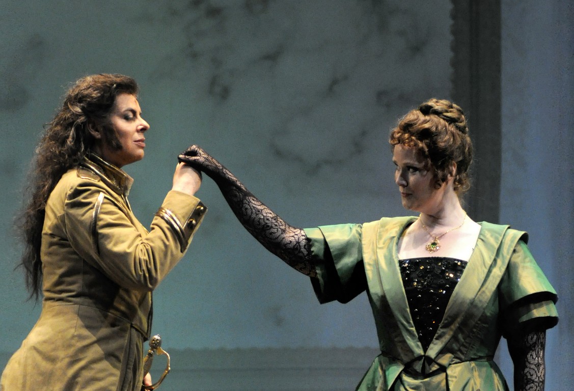 Rof_Pesaro's tweet photo. 🎂 Oggi Adelaide di Borgogna compie 205 anni! / Today Adelaide di Borgogna turns 205! Al #ROF è stata presentata nel 2006 in forma semiscenica, nel 2011 nell'allestimento di #PierAlli, mentre nel 2023 sarà #ArnaudBernard a firmare una produzione
#ROFAdelaide https://t.co/IH3AIJGxx1