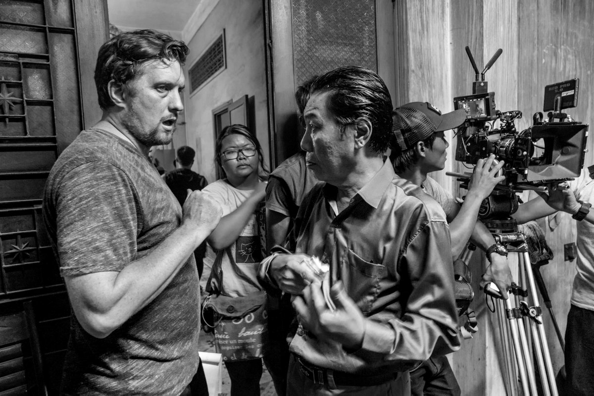 3388Films's tweet photo. “It’s been a long time since there’s been a Vietnamese film as ‘brilliant’ as “The Brilliant Darkness!” – Tien Phong News

#thebrilliantdarkness #3388cine #goldenglobes #independentfilm #femalefilmmaker #3388films #vietnamesefilm https://t.co/1wUmX7sJ3u