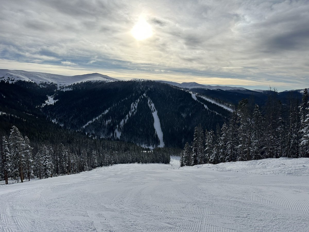 Jeff_Mergy's tweet photo. 💥🏂💥 https://t.co/D1TnP0qBy5