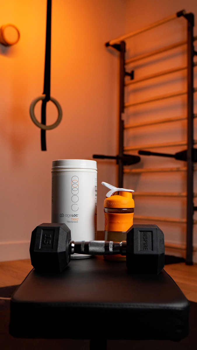 HealiWealthness's tweet photo. Packing the new flavor #TR90GoldenShake coming out today at 10:00 am MDT for your daily workout routine with the convenient pouches as you’re on the go on this link👉https://t.co/J8Tp7vfRKL for your order of the single one, 12pk and, 24pk to push your workout to next leve. https://t.co/GClMQhaKMA