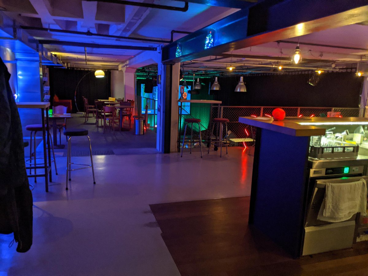 hackbar_ch's tweet image. Komm auf einen Tschunk in die hackbar. All creatures are welcome! 

#rc3