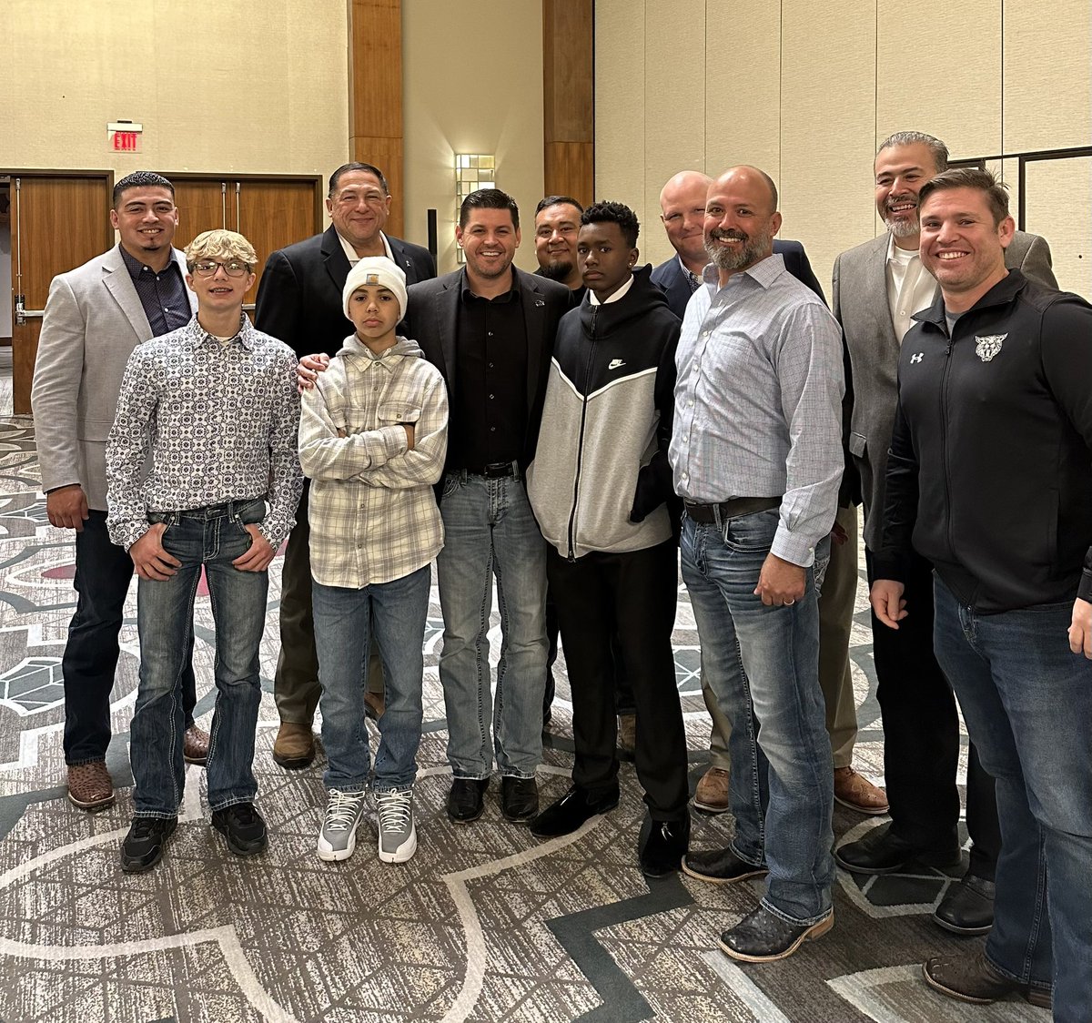 CoachSanchezSHS's tweet photo. AlamoBowl FCA Breakfast this morning was a true blessing. Nothing like having Breakfast with great people &amp; mentors! 
From listening to @CoachBrown210 in our Team Meetings at @UTSAFTBL to listening to him @valeroalamobowl Breakfast! @Coach_MOrales Thank you @NISD_Athletics #CATS https://t.co/XenoHqnJ0O