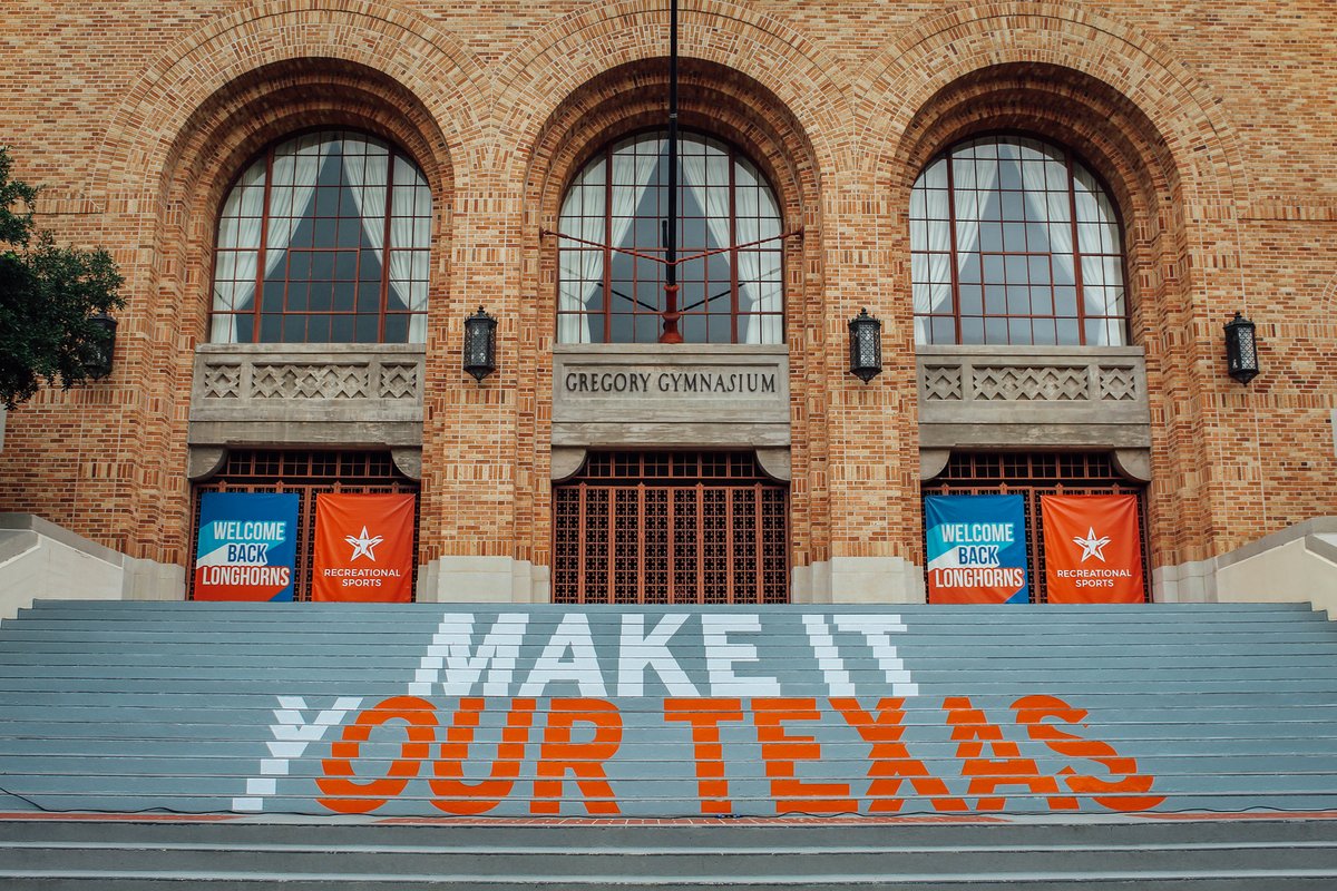 UTexasStudents's tweet image. Meet the 1992-93 @UT_SG president who helped jump start the Gregory Gym renovation project &amp;amp; hear students share their favorite memories there: bit.ly/GregoryGymReno…

#UTFallRecap #LivingTheLonghornLife #YouAreHere #YouDoYou #YouChangeTheWorld #MakeItYourTexas