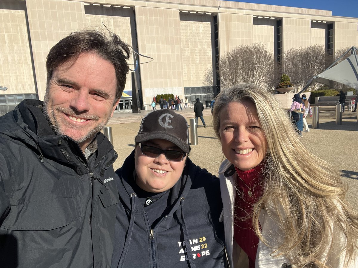 TeeTeeMiffy84's tweet photo. I’m seriously in shock I get a phone call yesterday from Chip apologizing cause I got stuck here in VA &amp; missed XMas that they came &amp; got me from my hotel &amp; took me to breakfast I swear I’ve never met anyone like these two and I’ll be forever thankful @CharlesEsten @BackHomeLA ❤️ https://t.co/jHL4PRfwcc