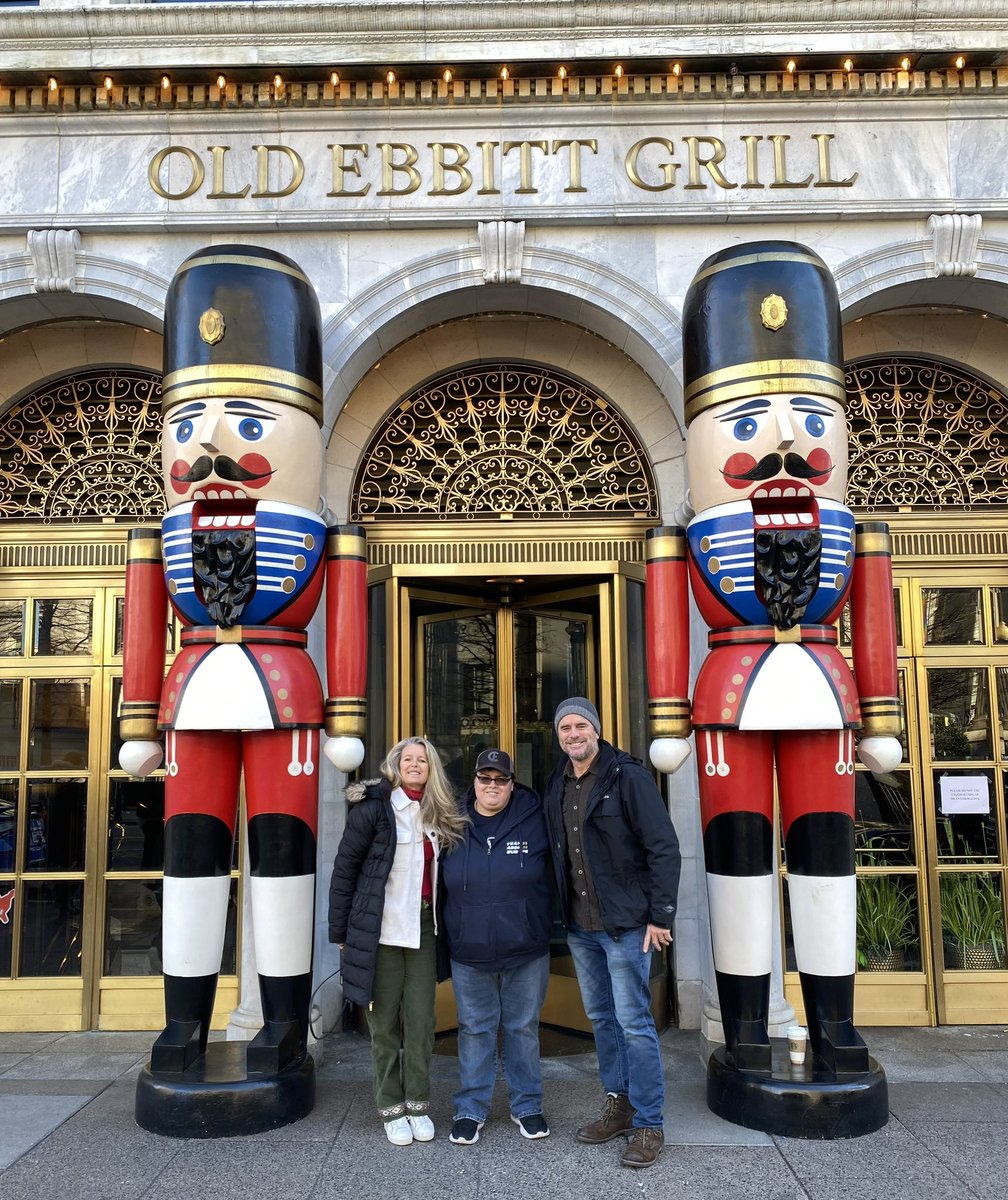 TeeTeeMiffy84's tweet photo. I’m seriously in shock I get a phone call yesterday from Chip apologizing cause I got stuck here in VA &amp; missed XMas that they came &amp; got me from my hotel &amp; took me to breakfast I swear I’ve never met anyone like these two and I’ll be forever thankful @CharlesEsten @BackHomeLA ❤️ https://t.co/jHL4PRfwcc