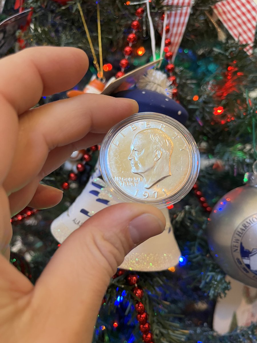RoyerSteve's tweet photo. We got some #SilverInMyStocking https://t.co/hiex8MQZGf