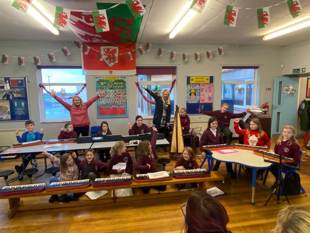 clairejones85's tweet photo. Well done to all our AtStudio47 pupils who took part in our Instrumental Christmas Performances last week across Ceredigion&amp;Pembrokeshire! AtStudio47 teaching tutors &amp; mentors are so proud of each and everyone of our pupils!Llongyfarchiadau mawr i bob disgybl! #harp #piano #music https://t.co/UmEw8Az60c