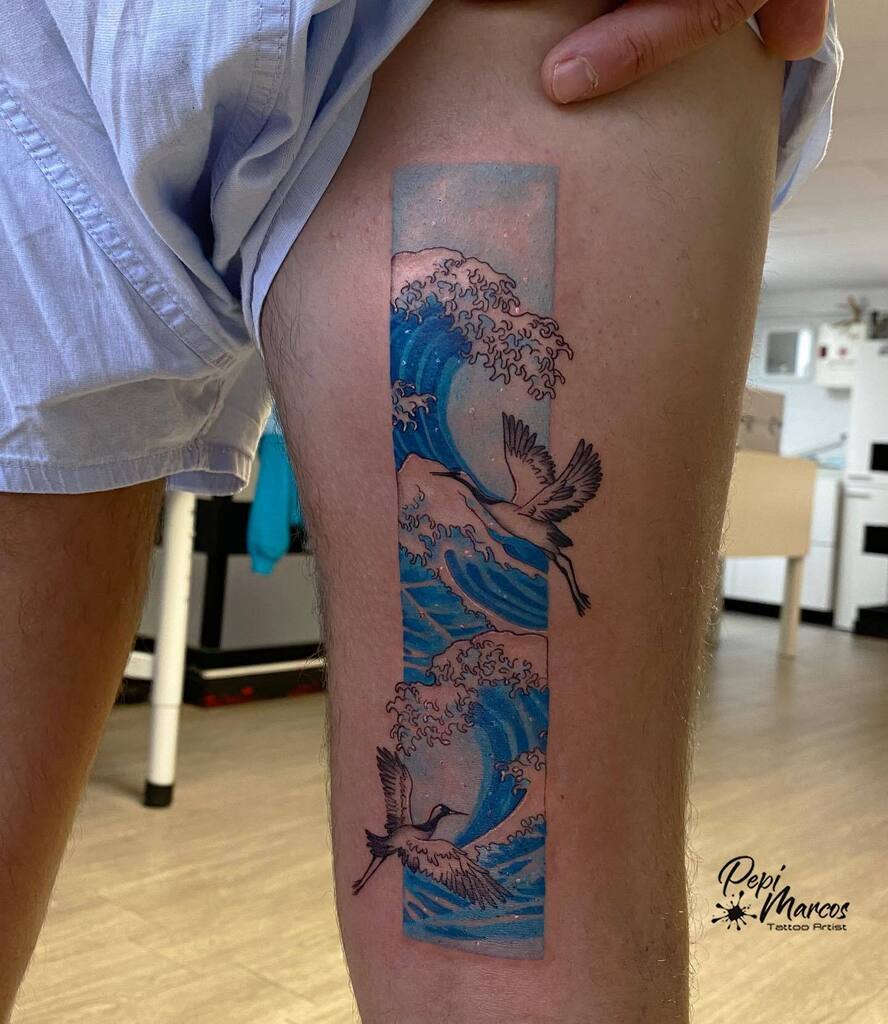 Derma_tattoo's tweet photo. 🌊 La gran ola de Kanagawa 🌊
Interpretado y realizado por nuestra artista  @pepi_marcoss en 
⇢  @dermagraphictattoo
⇢ Con productos @tattooproton @tsunami_tattoo_needles 
. 
.
.
.
.
.
.
Citas disponibles, consultas por MD o 
-✉️ Dermaink@hotmail.com
-☎️ (+34) 881925826
-📱… https://t.co/4XFEaoLcLX