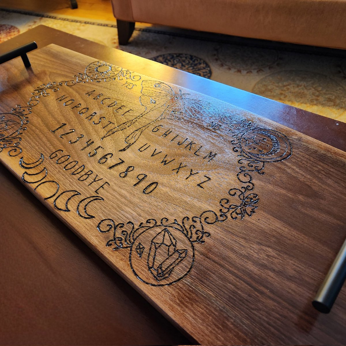 glbcreations's tweet photo. Made a gift for my sister this year. Venturing into new projects. #EtsySeller #etsy #woodworking #oija #witchcraft #handmadegift https://t.co/7aEiCKPF9y