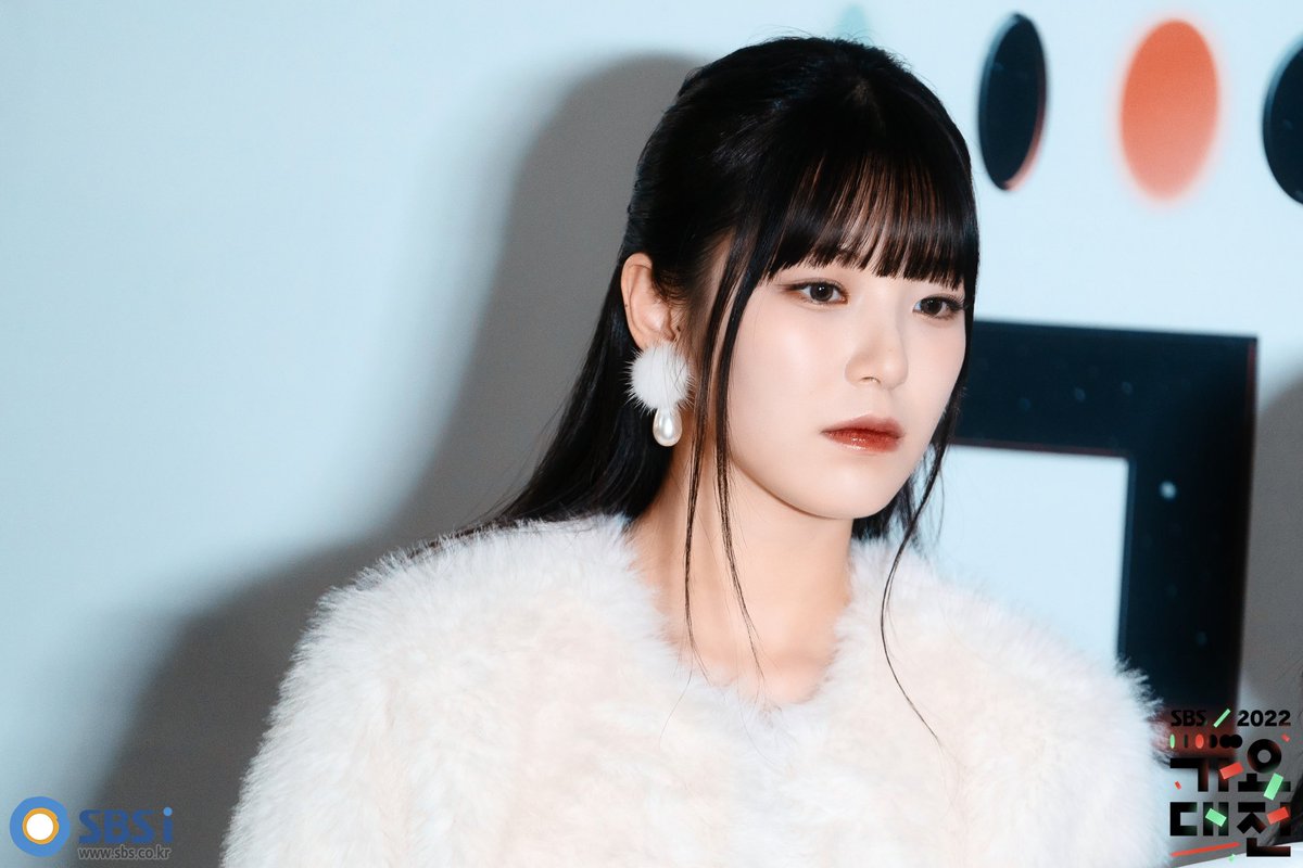 正規 店 メリット ive レイ 歌謡祭 サノク サイン トレカ SBS K-POP