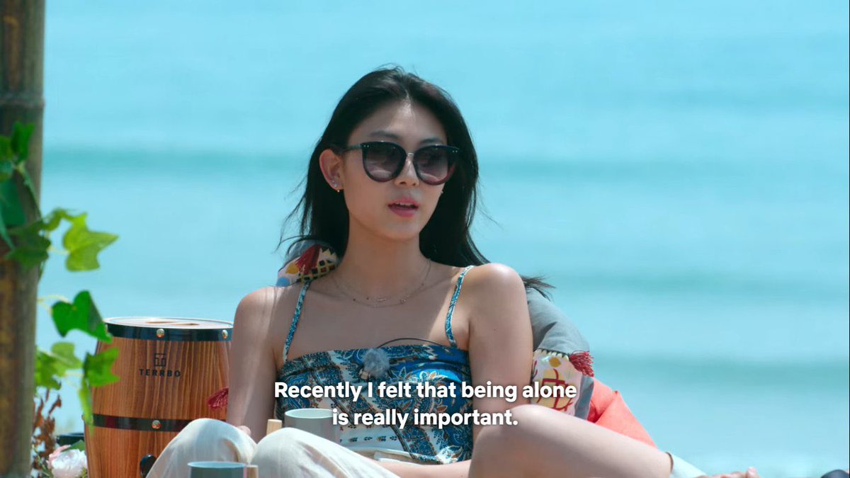 yeyeskii's tweet photo. LEE NADINE IS SO FREAKING COOL??? 💅🏻

#SinglesInferno #SinglesInferno2Ep6 https://t.co/NiTtwjjQkb