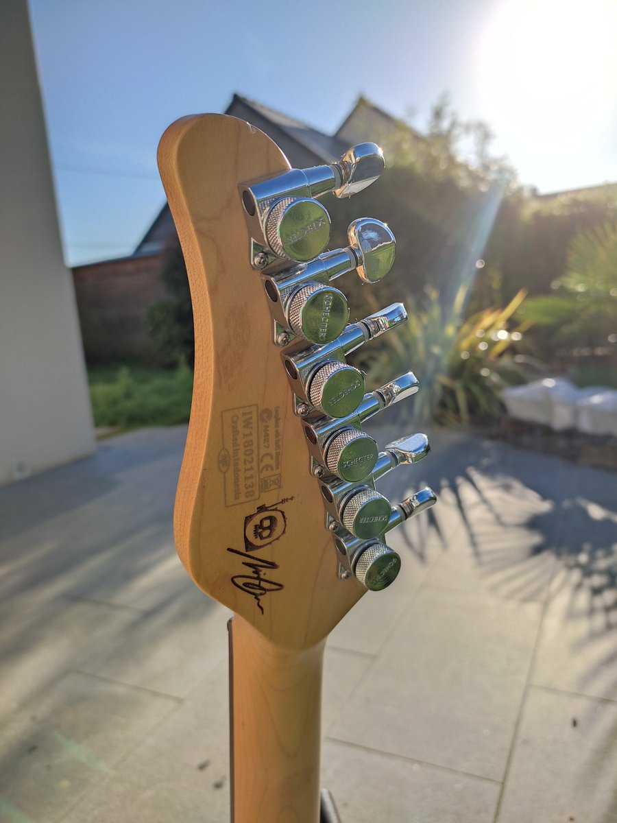 Astral_Bayo's tweet photo. Schecter Nick Johnston Atomic Silver.
@SchecterGuitars @NickJMusic
#guitare #guitar #guitars #guitares #musique #music #musician #musicianlife #Stratocaster #Strat #StratStyle #Schecter #schecterguitars #NickJohnston https://t.co/qnbZ2u9p7a