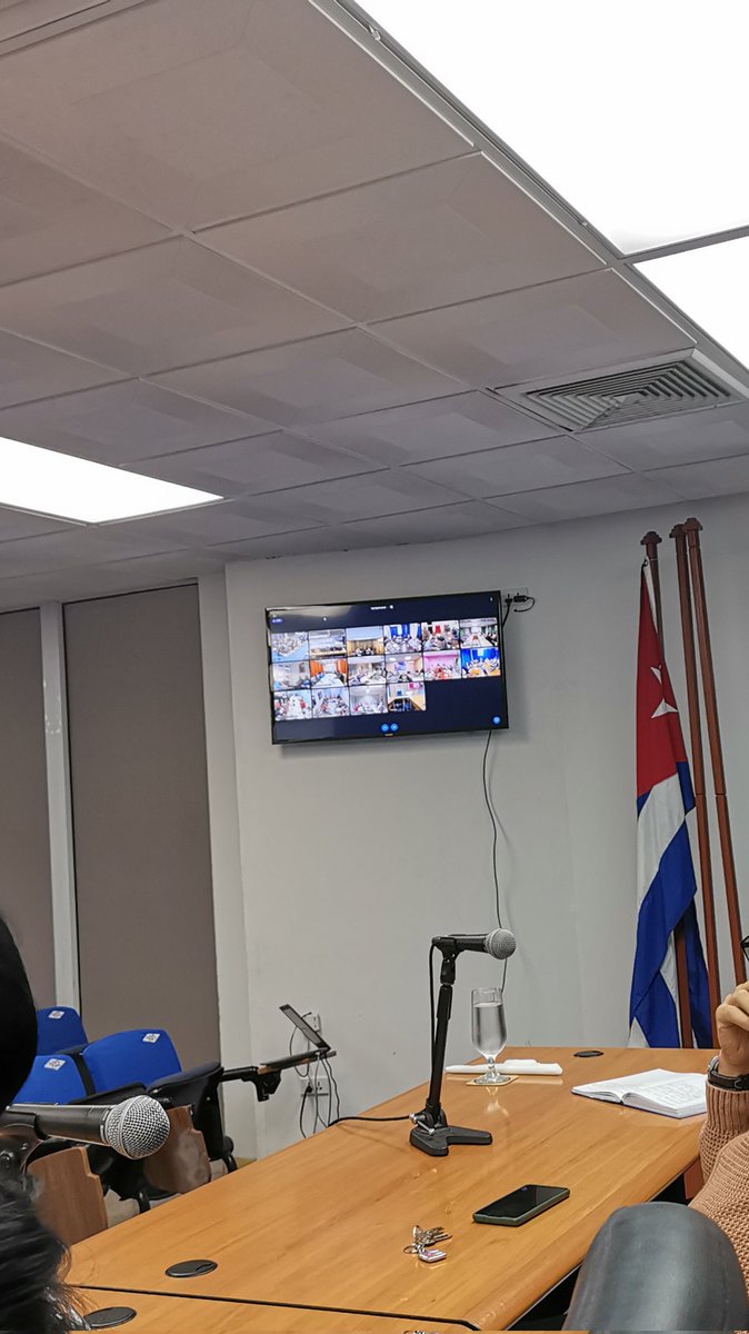 En #Videoconferencia, con todas las Provincias del país y la participación de los principales Directivos del Sistema, efectuamos, la #PreparacionCuadros, presente la #VicePrimeraMinistra Inés María Chapman y la funcionaria del #CCPCC, que nos atiende #CubaViveYTrabaja #INRHCuba