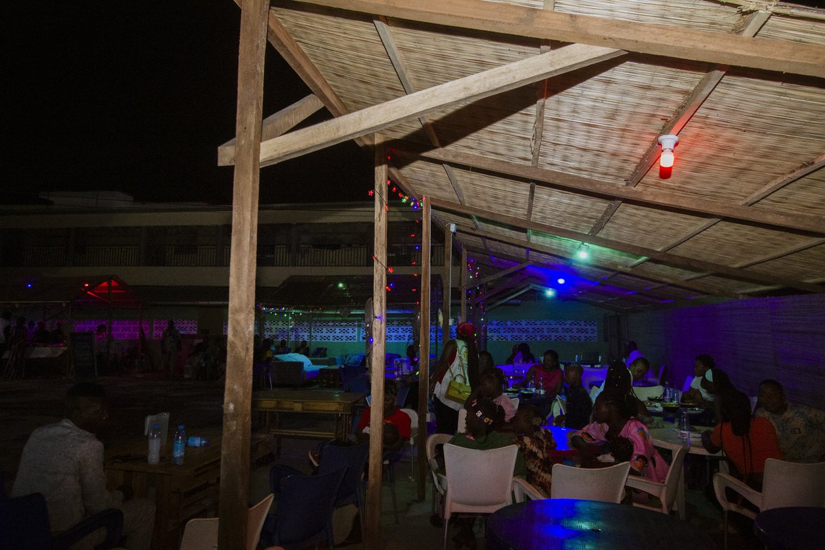 Manger sain et sympa 🥑🍆🥕🥦🥂 tweet media