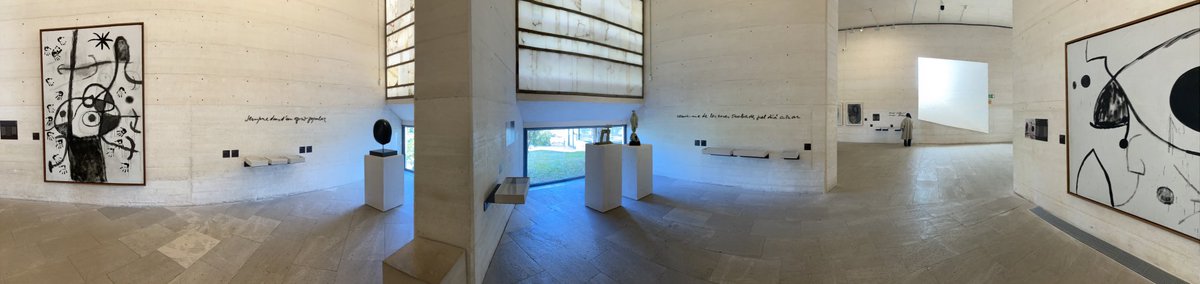 JANUBO's tweet photo. #miro in #palma . #wunderbar https://t.co/fjmZVIC968