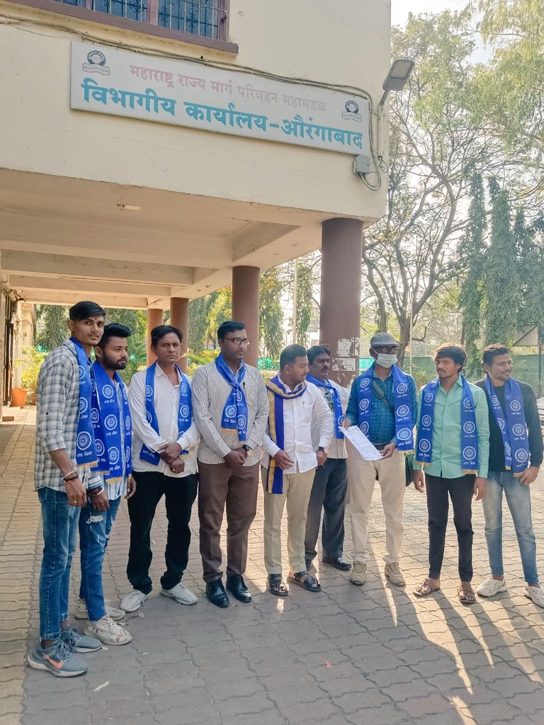 RahulMakasare3's tweet photo. आजाद समाज पार्टीच्या वतीने शौर्य दिन ०१/०१/२०२३ रोजी करीता जास्त प्रमाणात राज्य परिवहन मंडळ च्या वतीने औरंगाबाद ते पुणे भिमाकोरेगाव बस ची व्यवस्था करण्याकरिता विभाग नियंत्रक कार्यालय महाराष्ट्र राज्य परिवहन मंडळ यांना निवेदन देण्यात आले @BhimArmyChief
#ASPABAD #ASPABAD https://t.co/Azl4OiRfZX