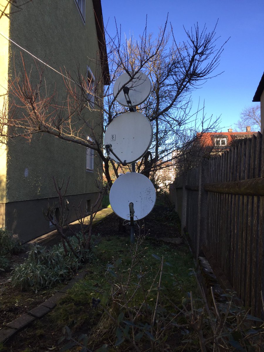descap's tweet photo. Deutsche Schneemann https://t.co/f3rdCZTbM9