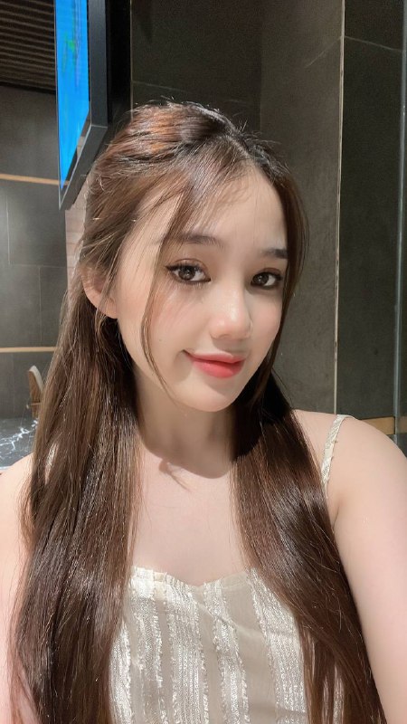 Ab____Nh's tweet photo. I like the morning wind, as if everything can start again https://t.co/LTPI8NkAYT
