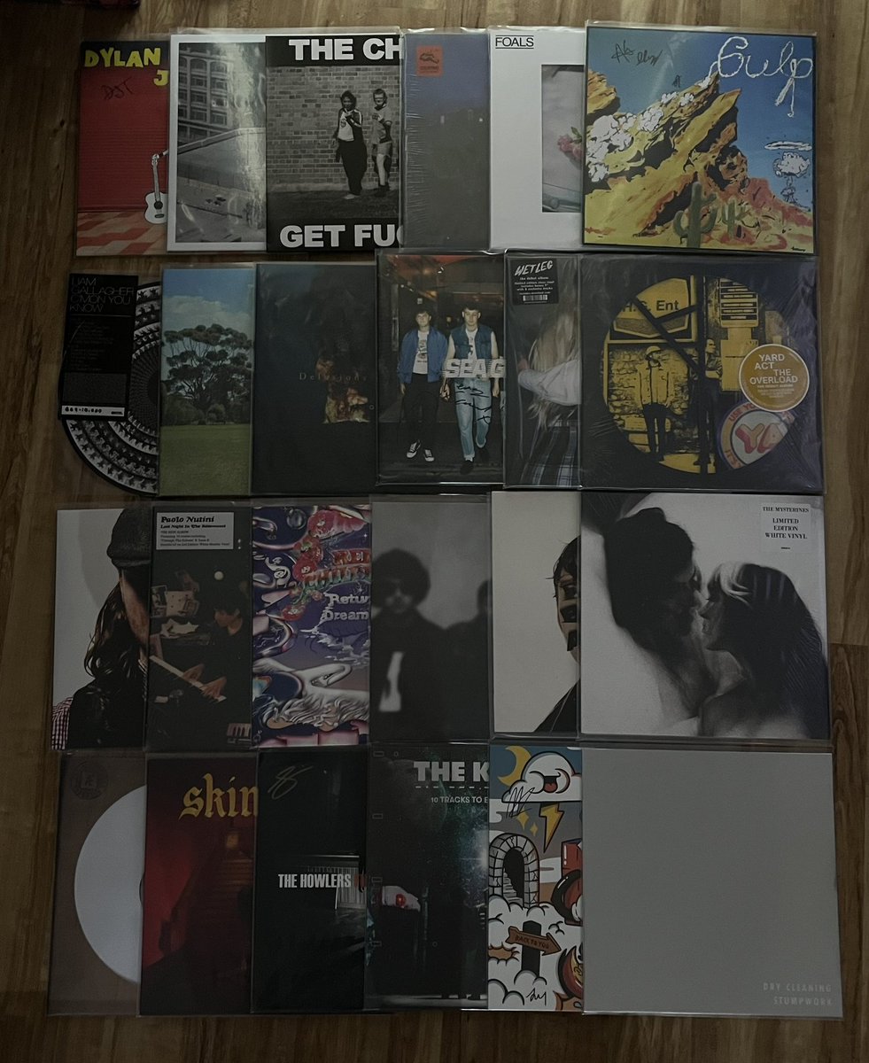 LewisMain_Radio's tweet photo. Some of this years haul #vinyl #vinylcollection #2022InMusic https://t.co/ZJ92YCDPa0