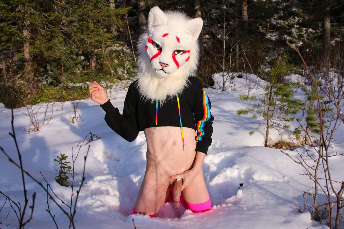 LewdMalann's tweet photo. 📌Hi!
I used to be an active murrsuiter but have left this life behind for a more interesting one on main. I peaked at top 8% on Onlyfans :3 You can still find all my stuff if you scroll through the media tab ❤️

Here's a thread with some of my favorite pics!⬇️ https://t.co/jrF3yqlnz3