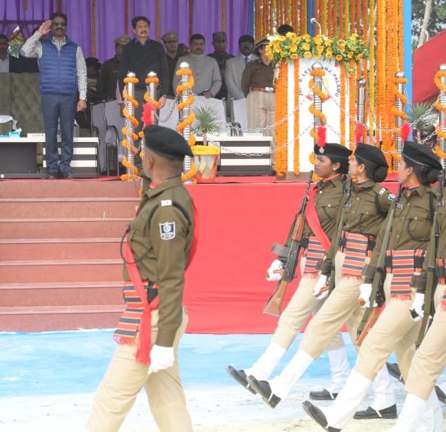 पांडु और नावा बाजार थाना भवन का हुआ उद्घाटन, CM हेमंत सोरेन ने प्रशिक्षु आरक्षियों के परेड में ली सलामी - Pandu and Nava Bazar police station buildings inaugurated, CM Hemant Soren took salute at the parade of trainee constables