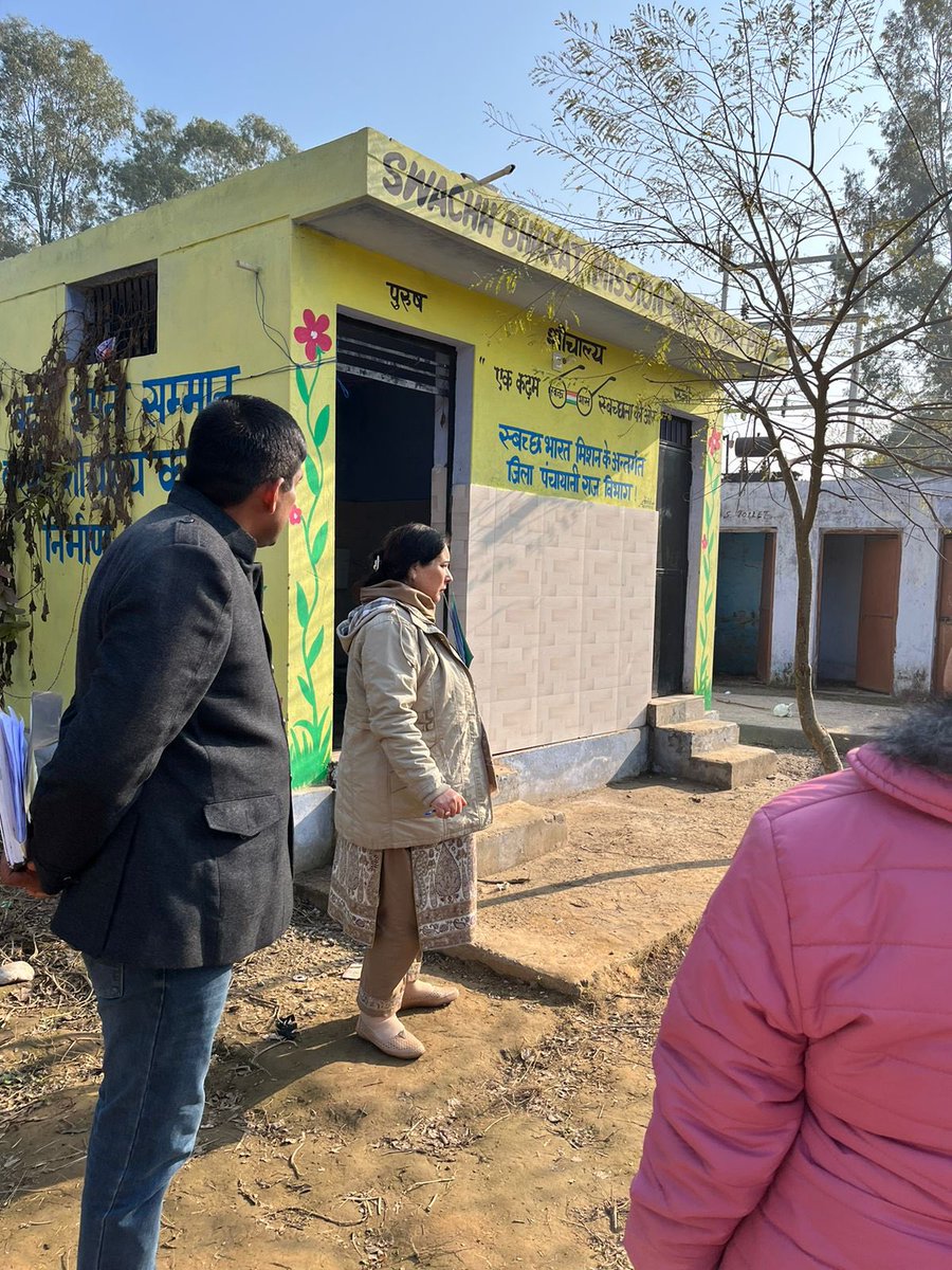 ddrsjammu's tweet photo. ODF+ villages on ground inspection today at Block R S pura and Suchetgarh, Distt Jammu by Dep Director Sanna Khan, ACP Nighat Alam and Field Officer Sania Haq khan. https://t.co/oRyCP3yCqA