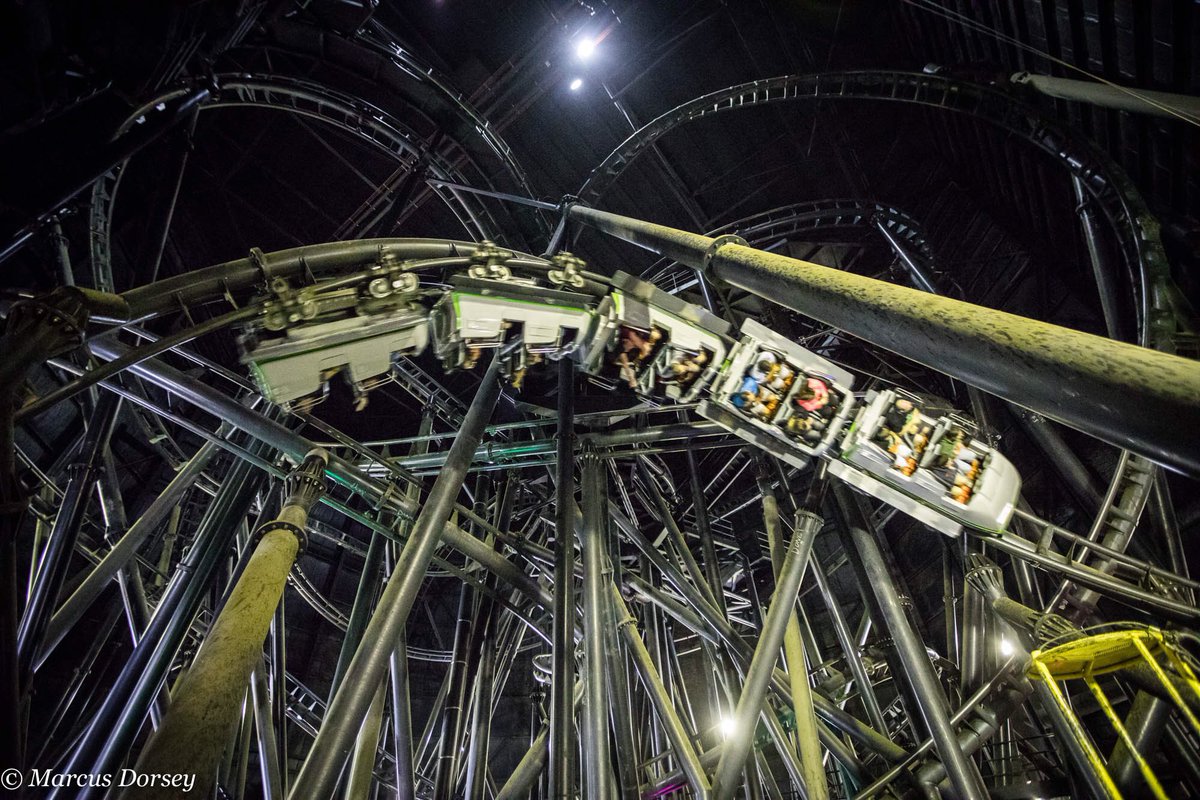 Coaster 365🎢 on Twitter "What’s up all? Today’s Dec. 27th! Here we have some Flight of Fear at