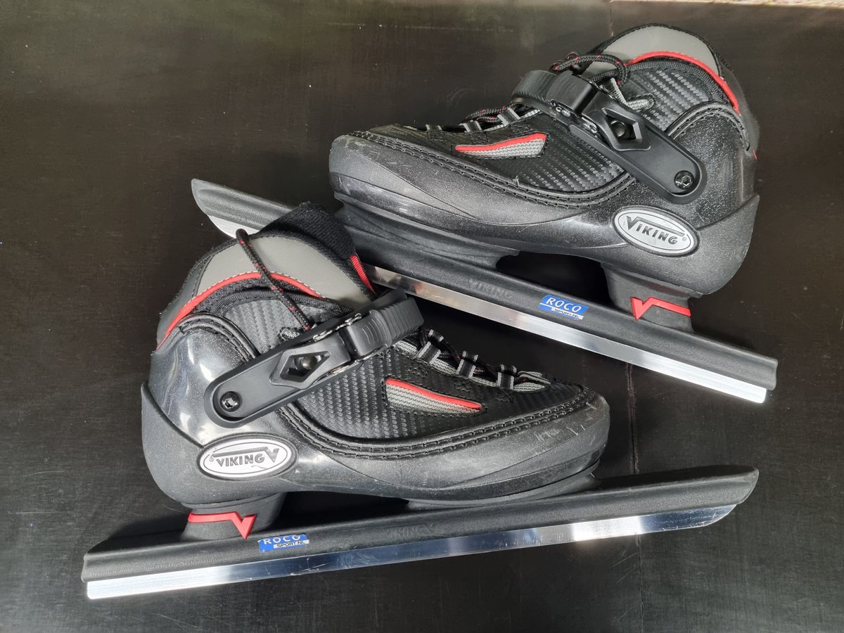 Gebruikte Schaatsen #schaatsen wielerploegkleding.nl/c-1937474/gebr…