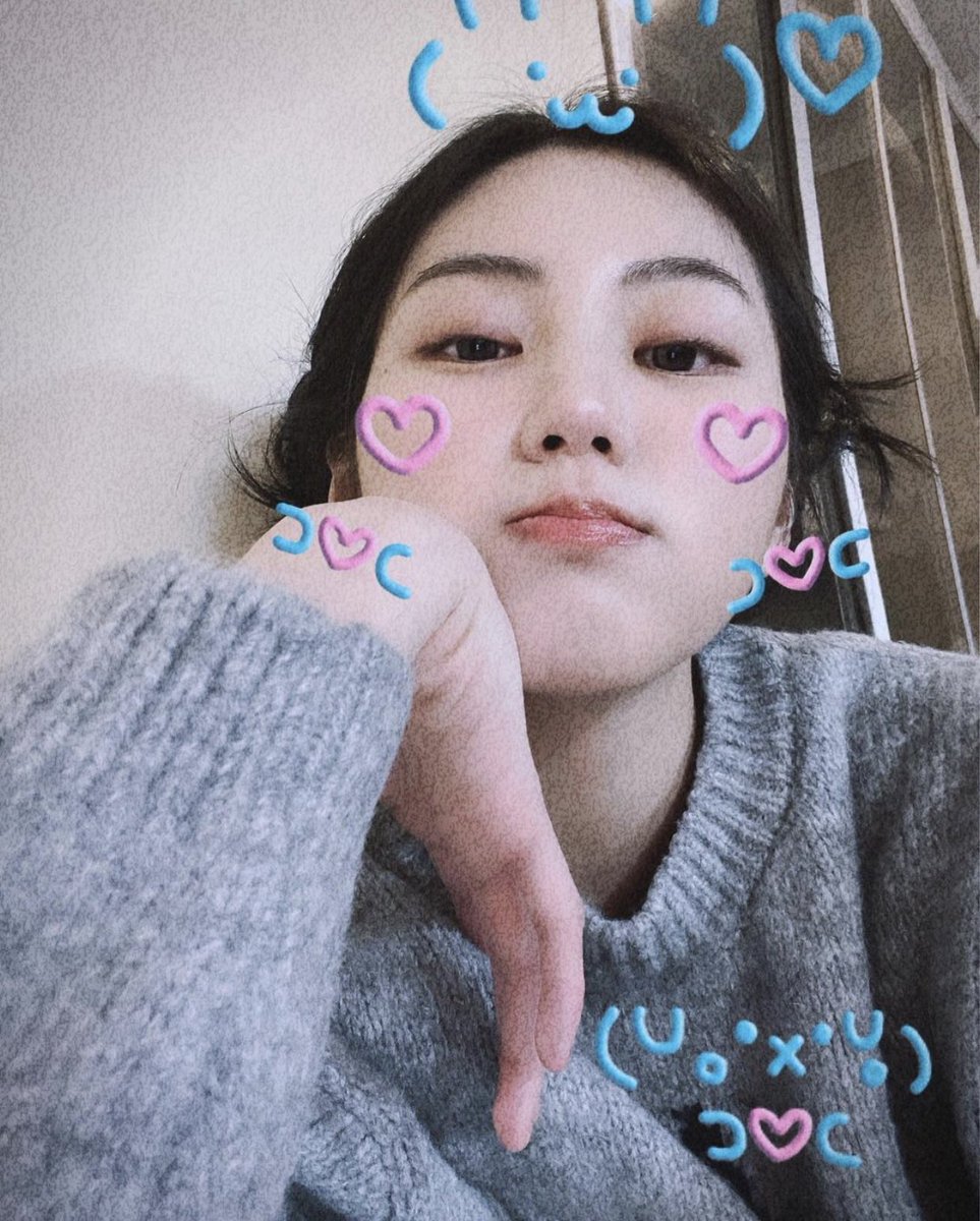 kwoneunbeen's tweet photo. merry christmas everyone 🤞❤️💚 https://t.co/STVsPDoeD4