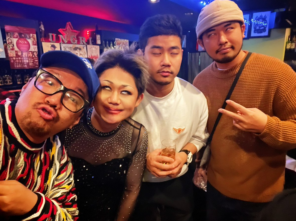 justippei's tweet photo. 名古屋の濃ぅぃぃ〜夜。
ご一緒させて頂いた皆さんに感謝!
珍しいデュエットも聴けたディープなクリスマスの夜🎄
#WATT @WATT_NAGOYA
#UNGRI @UNGRI_nagoya https://t.co/pYPsq484yo