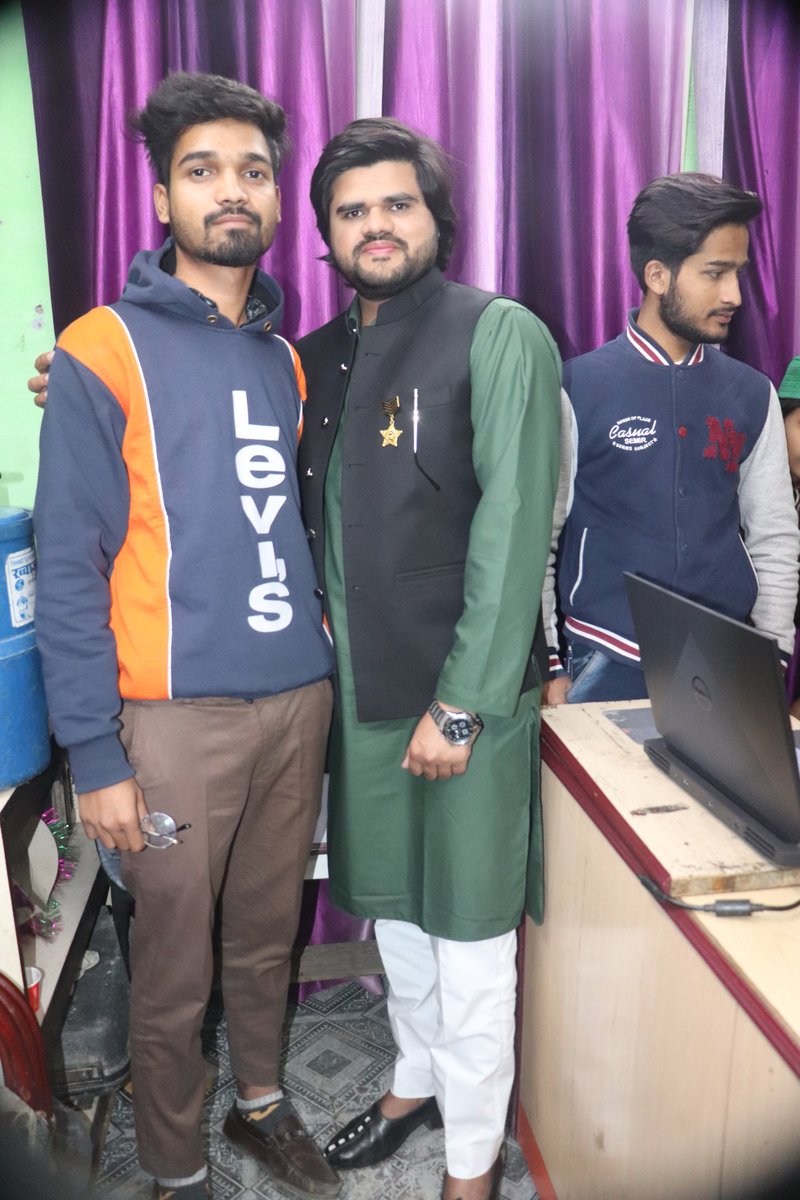 MrMeioo's tweet photo. We meet with Ishan ali who is the creator of shorts #meetup #mrmeio #topyoutuber #YouTuber @ishaanali11_ https://t.co/Qnl7bfoLX2