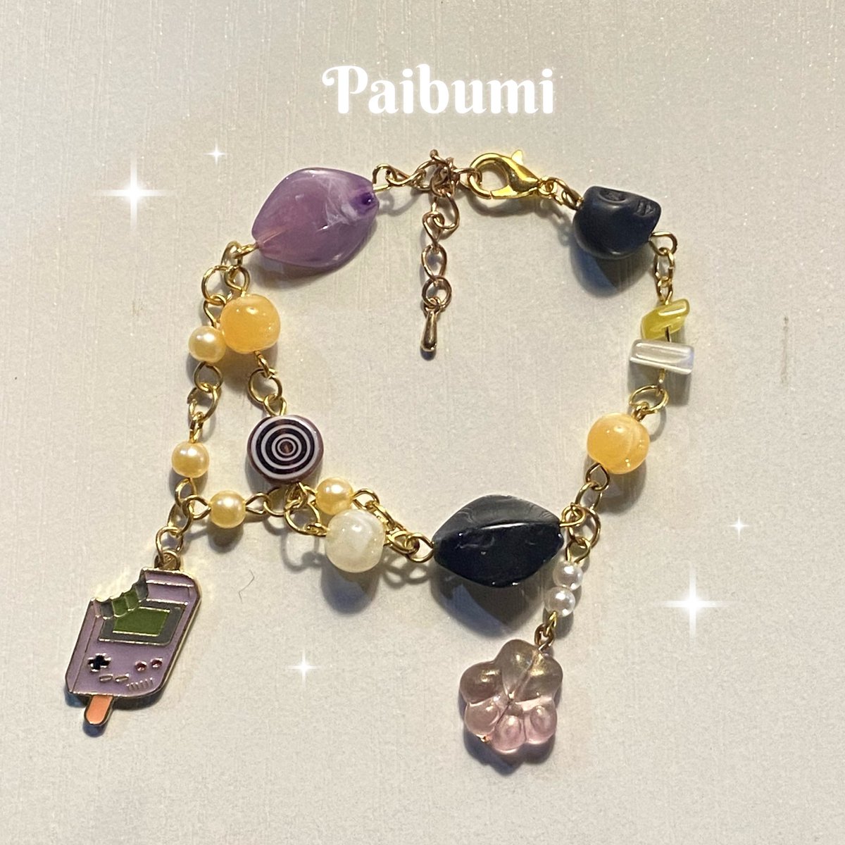 Bracelet ! 
price 90 baht — dm for get your order 

#สร้อยลูกปัด #สร้อยข้อมือ #y2kthailand #สร้อยคอ #ส่งต่อเสื้อผ้า #กําไลลูกปัด #กําไลข้อมือ #กำไล #bracelet #Y2K #สร้อยคอลูกปัด #ส่งต่อเสื้อผ้ามือ2