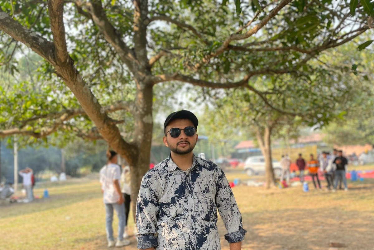 धोका भनेको त सबैले सबैलाई दिन्छन ,
खानु नखानु तपाई को कुरा हो ,
खानु भो धोका पाउनु भो 
खानु भएन धोका पाउनु भएन।
#नेपालीराजनीति