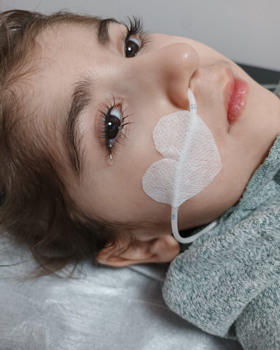 O boncuk gözlerinden süzülen yaşlar son bulacak kızım. Senin adın "Direnç Çiçeği" biz sana inandık sen de bize inan 🙏 bu akşam saat 21:00'da Sümeyyemizin destek ve dayanışma odasına gönlü güzel bütün dostları bekliyoruz 🙏 
TR33 0001 0016 2274 9881 8950 03
Alıcı Fidan Kurtalış