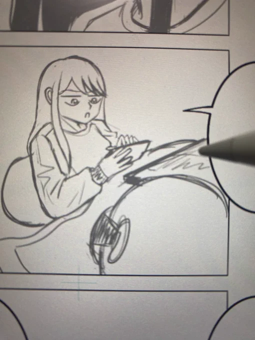 今夜もひ〜とり〜
漫画を描〜いてる〜

年内ギリギリになりそうだけど描き切る…ッ! 