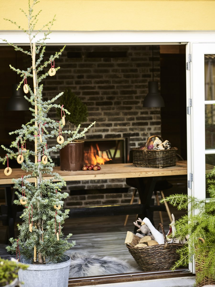 The VISIO range embodies the features which make the perfect inset fire; DEFRA exempted, Danish quality manufacturer, stunning minimalist design &amp; an all-glass rise and fall door which offers a totally unobstructed view of the fire!

📞 01773 820940

robeys.co.uk/product/firepl…