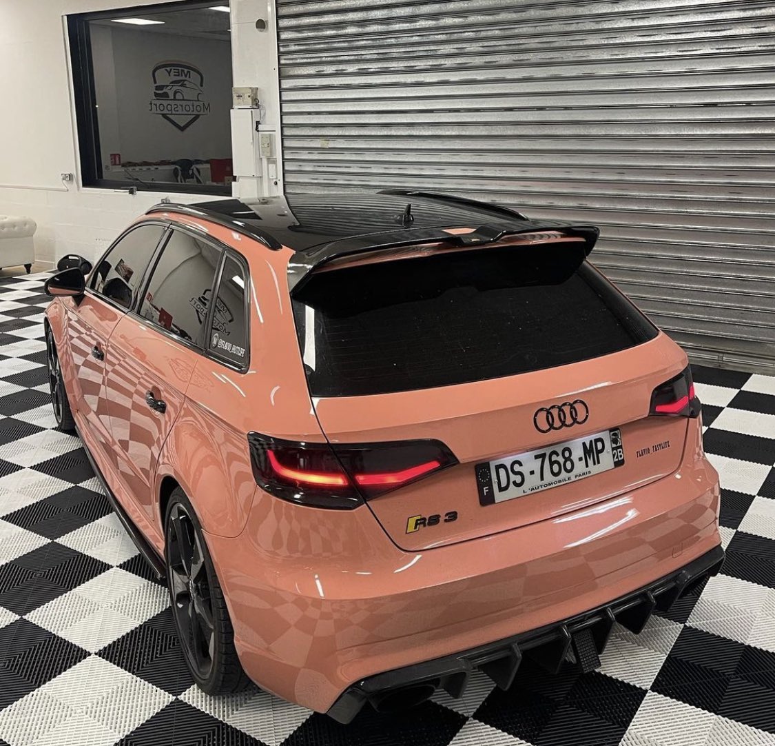 FastCarsWorld's tweet image. Audi RS3 🍑